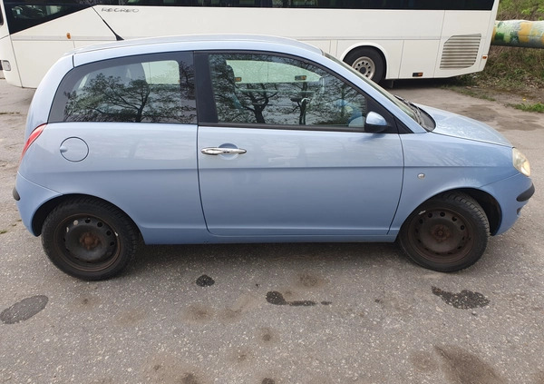 Lancia Ypsilon cena 5999 przebieg: 120000, rok produkcji 2006 z Rzeszów małe 407